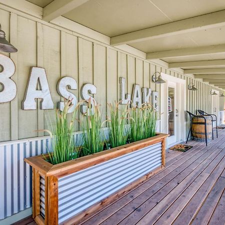 #2 Cottage Like Suite With Private Hot Tub Bass Lake Bagian luar foto